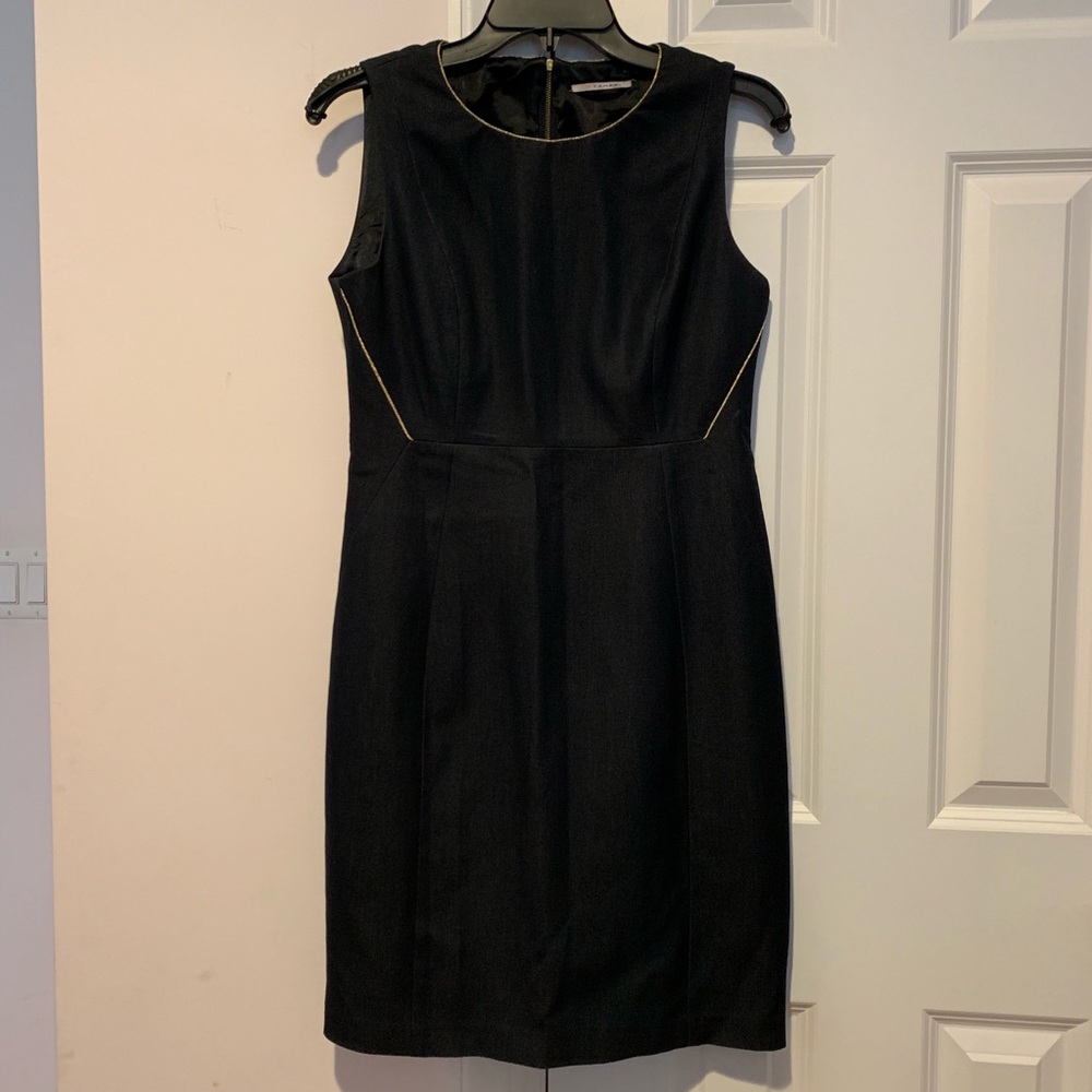 T Tahari Dress - Navy and Gold - Size 2